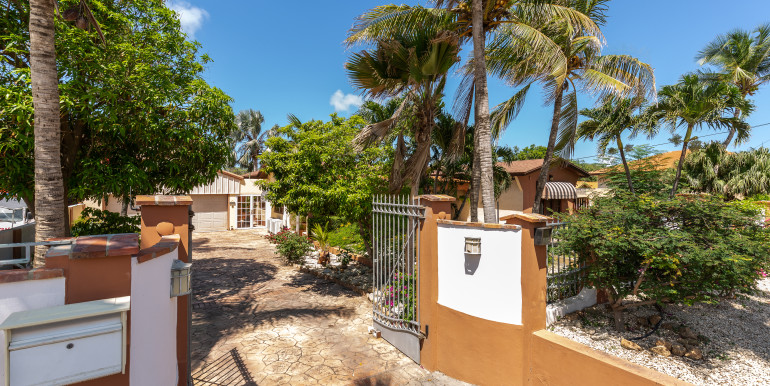 Meiveld-3-A-Aruba-360hometours-03
